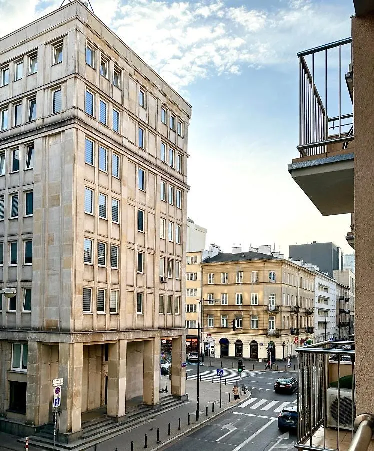 Charming Apartment In The City Center Warsaw
