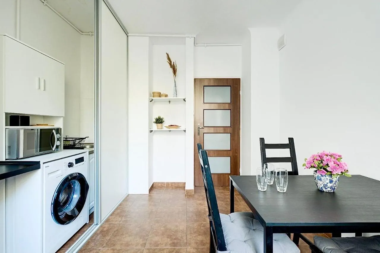 Charming Apartment In The City Center Warsaw