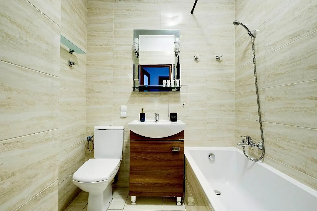 Charming Apartment In The City Center Warsaw Poland