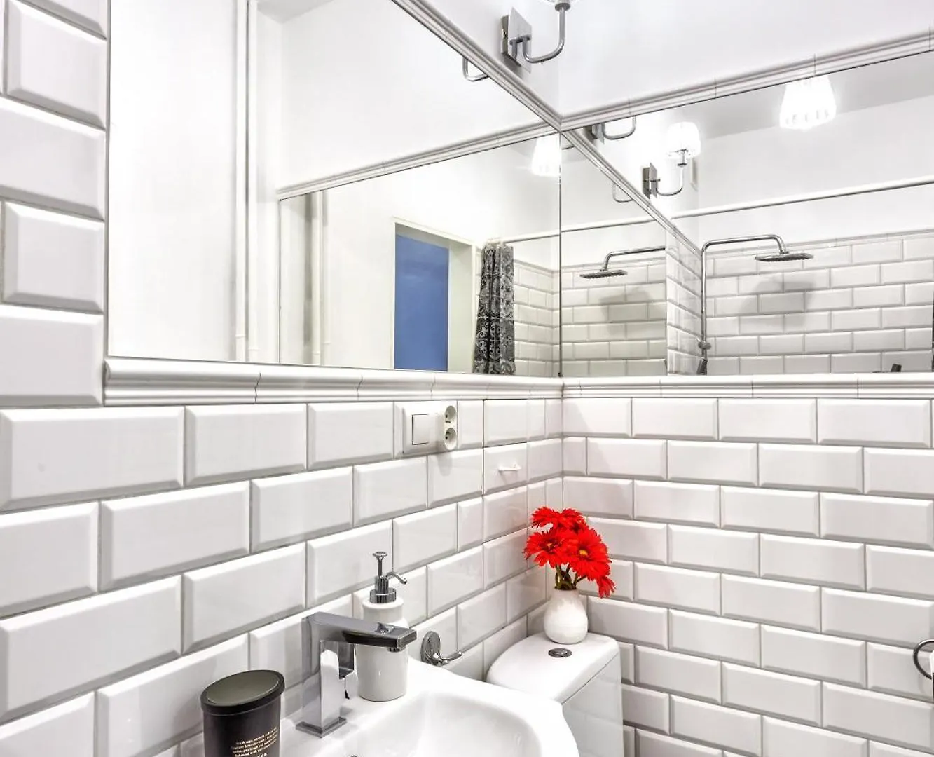 Charming Apartment In The City Center Warsaw