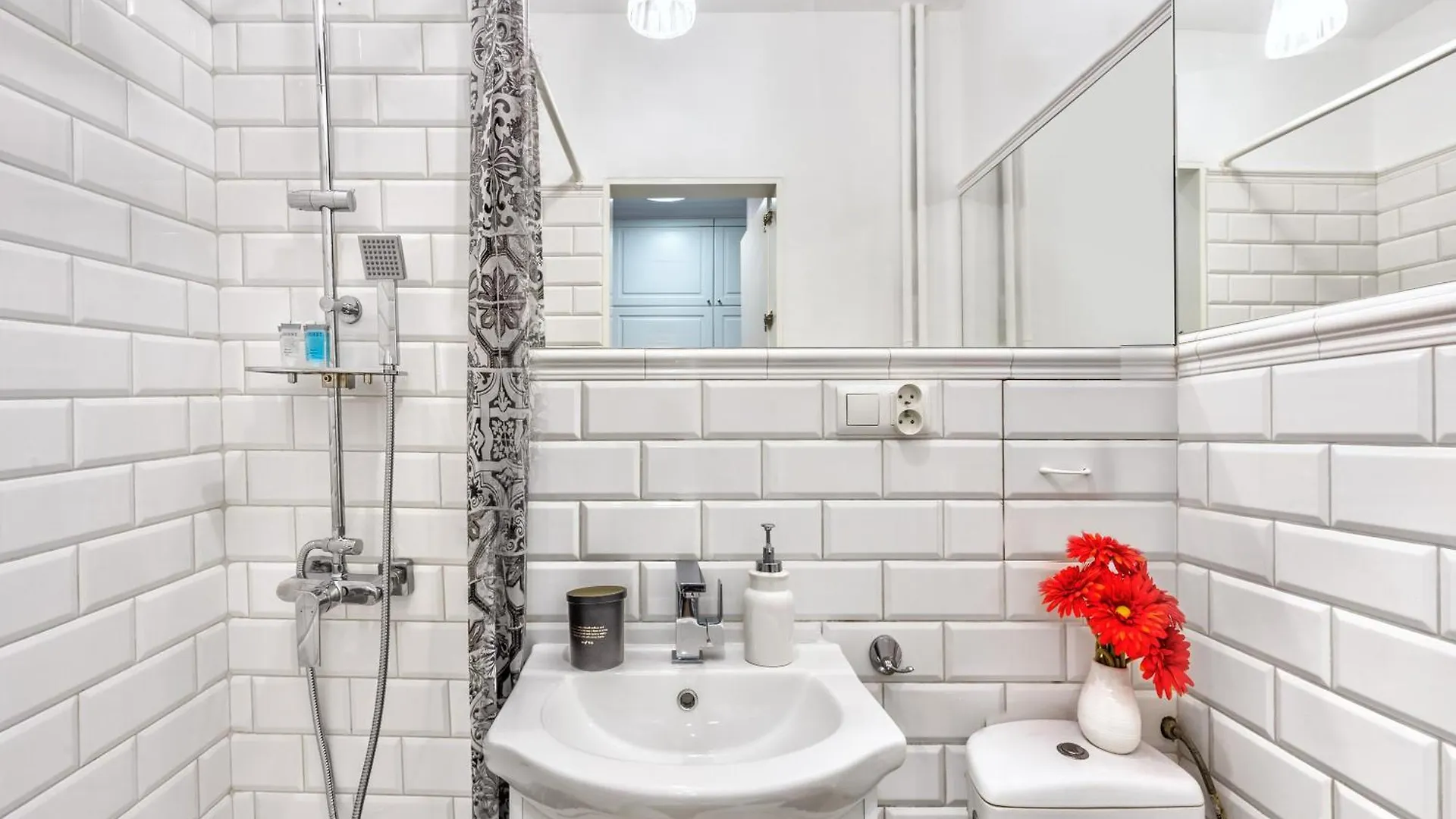 Charming Apartment In The City Center Warsaw