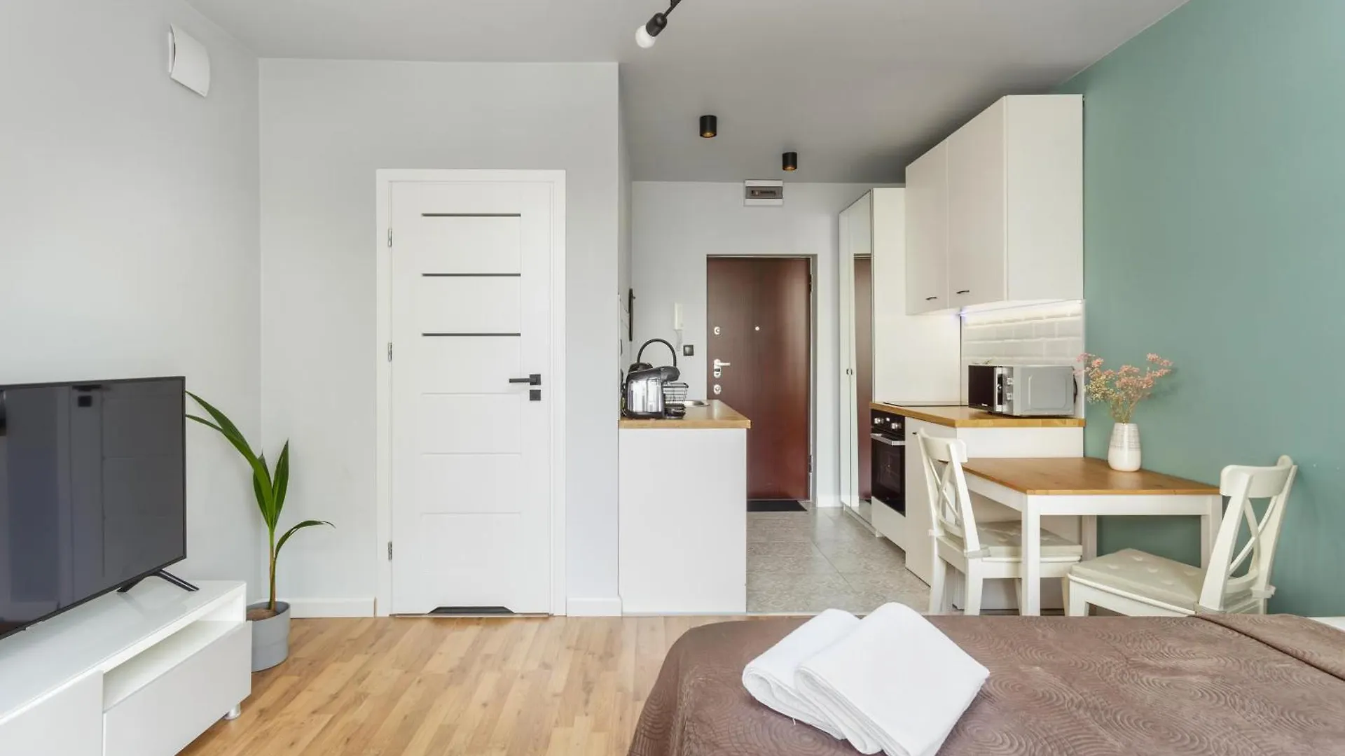 Charming Apartment In The City Center Warsaw