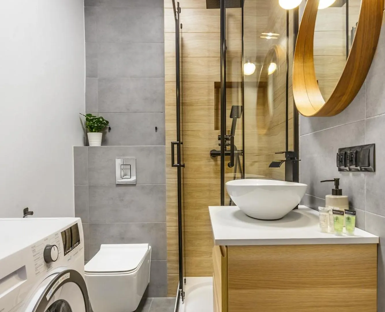 Charming Apartment In The City Center Warsaw
